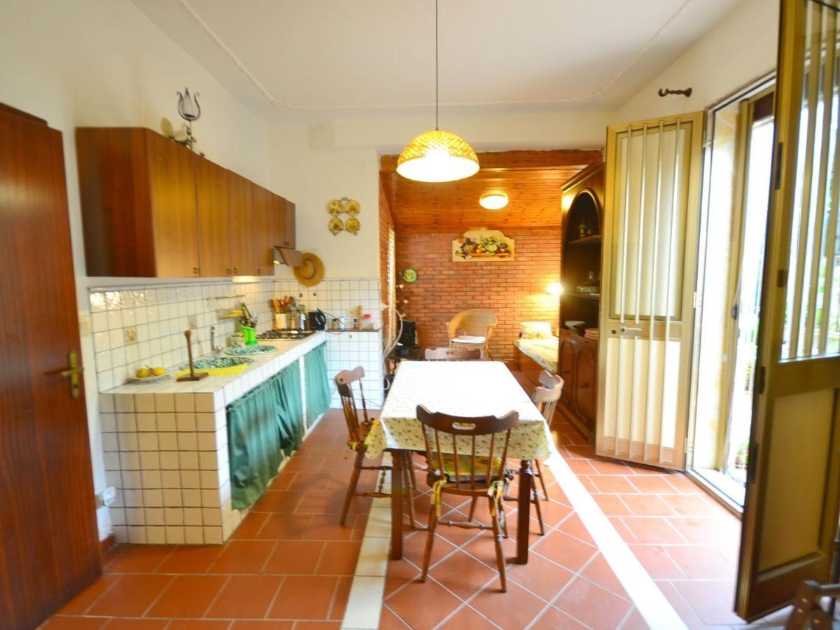Casa Unifamiliar Con Jard N Privado Agnone Bagni Exterior foto