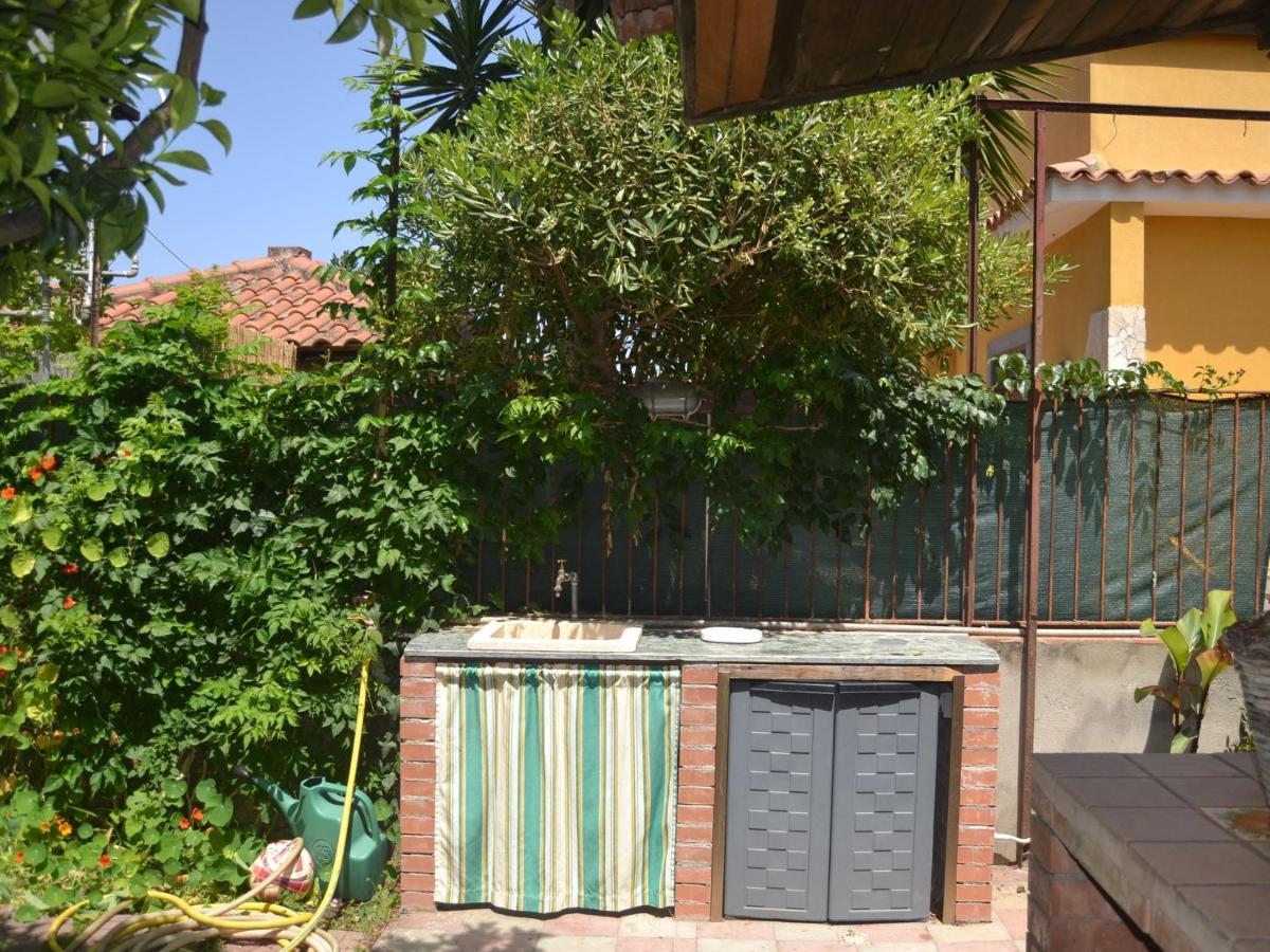 Casa Unifamiliar Con Jard N Privado Agnone Bagni Exterior foto